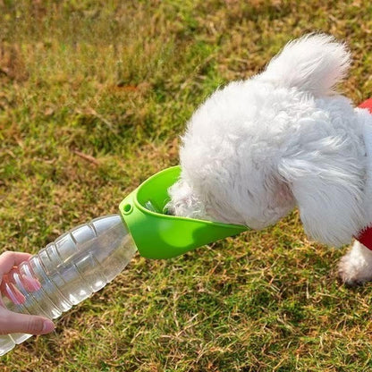 Portable Pet Water Drinking Artifact Outdoor Foldable Water Dispenser for Walking Dog Leak Proof Pet Water Bottle Support Replaceable Bottle